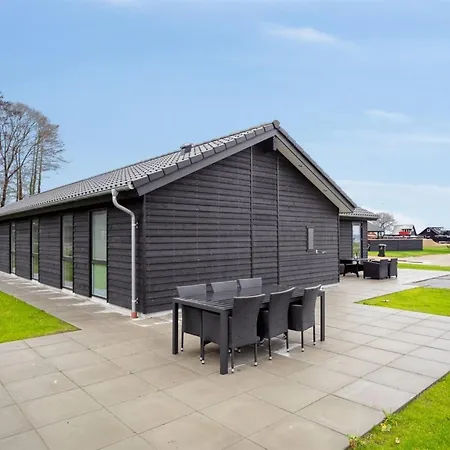 Clare - 100m From The Sea By Interhome Feriehus *