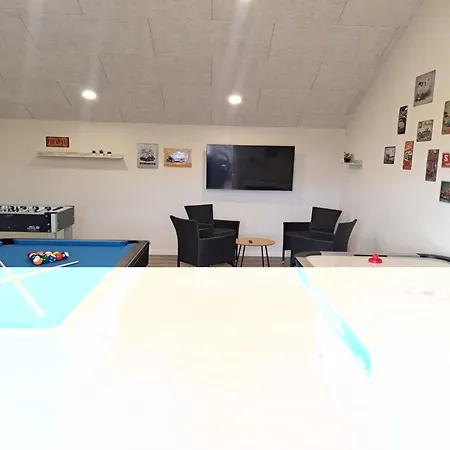 Clare - 100m From The Sea By Interhome