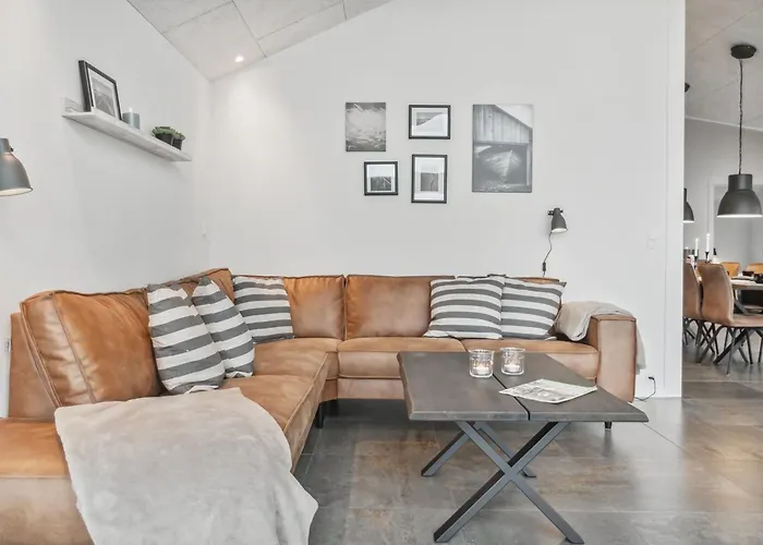 Clare - 100m From The Sea By Interhome