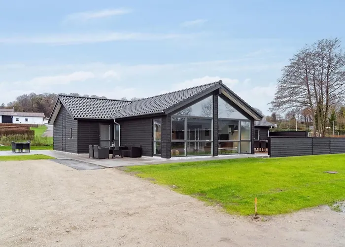 Ferienhaus Clare - 100m From The Sea By Interhome