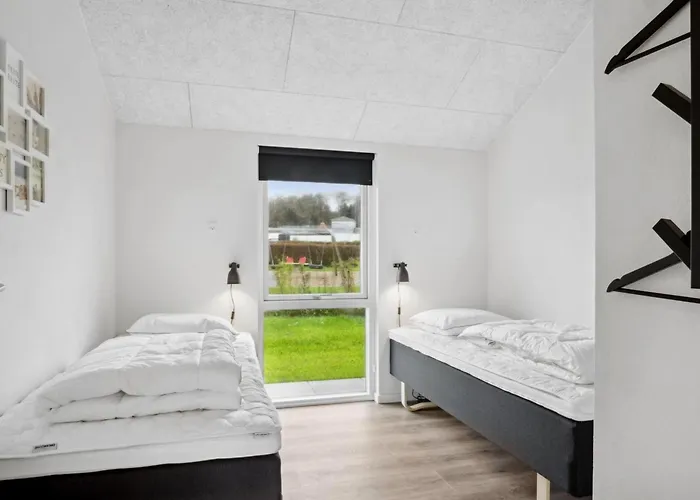 Clare - 100m From The Sea By Interhome